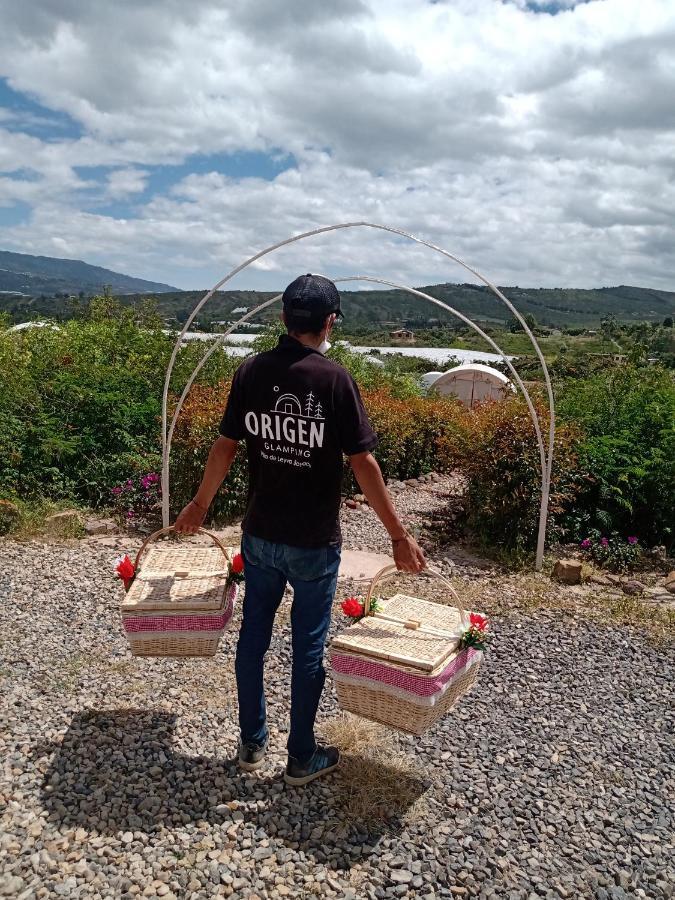 Origen Glamping En บียาเดเลย์บา ภายนอก รูปภาพ